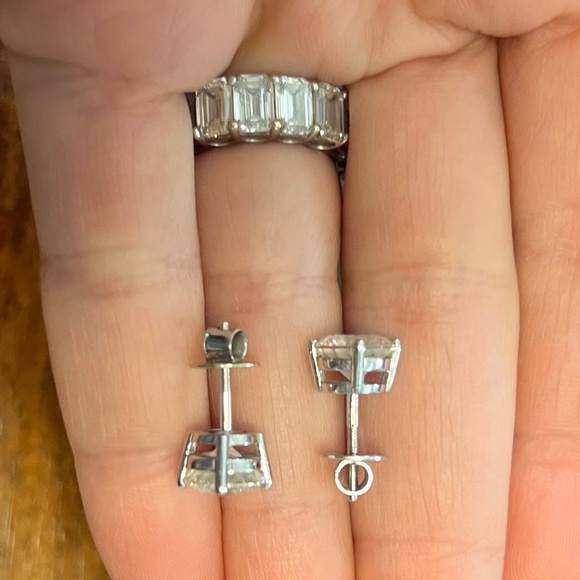 4.00 CTW Lab Diamond Stud Earrings (2.00 CT Each) – F/VS1 Round Brilliant - Picture 6 of 8